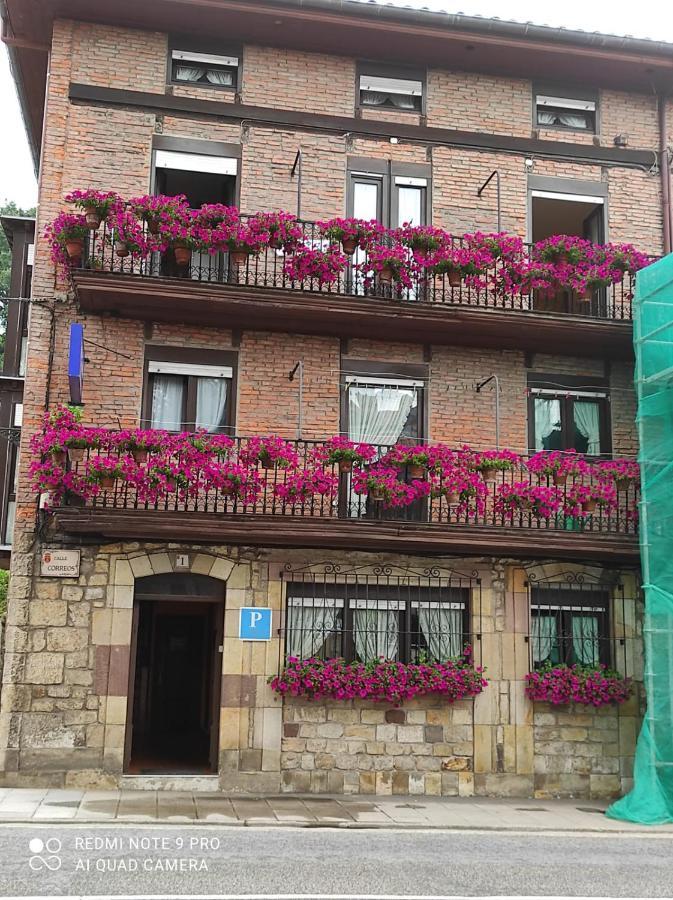 Pension Rosa Cabezón de la Sal Exterior foto